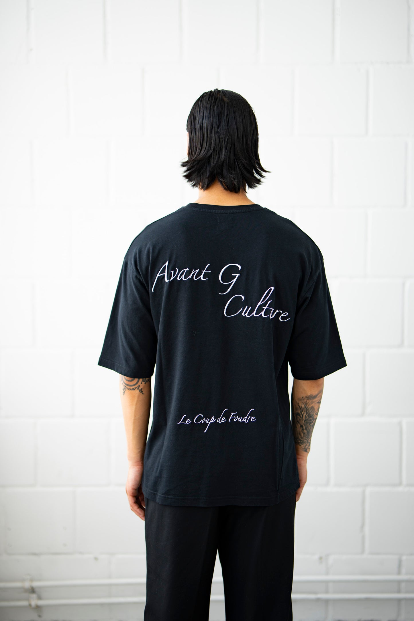 AGC SIGNATURE TEE BLACK
