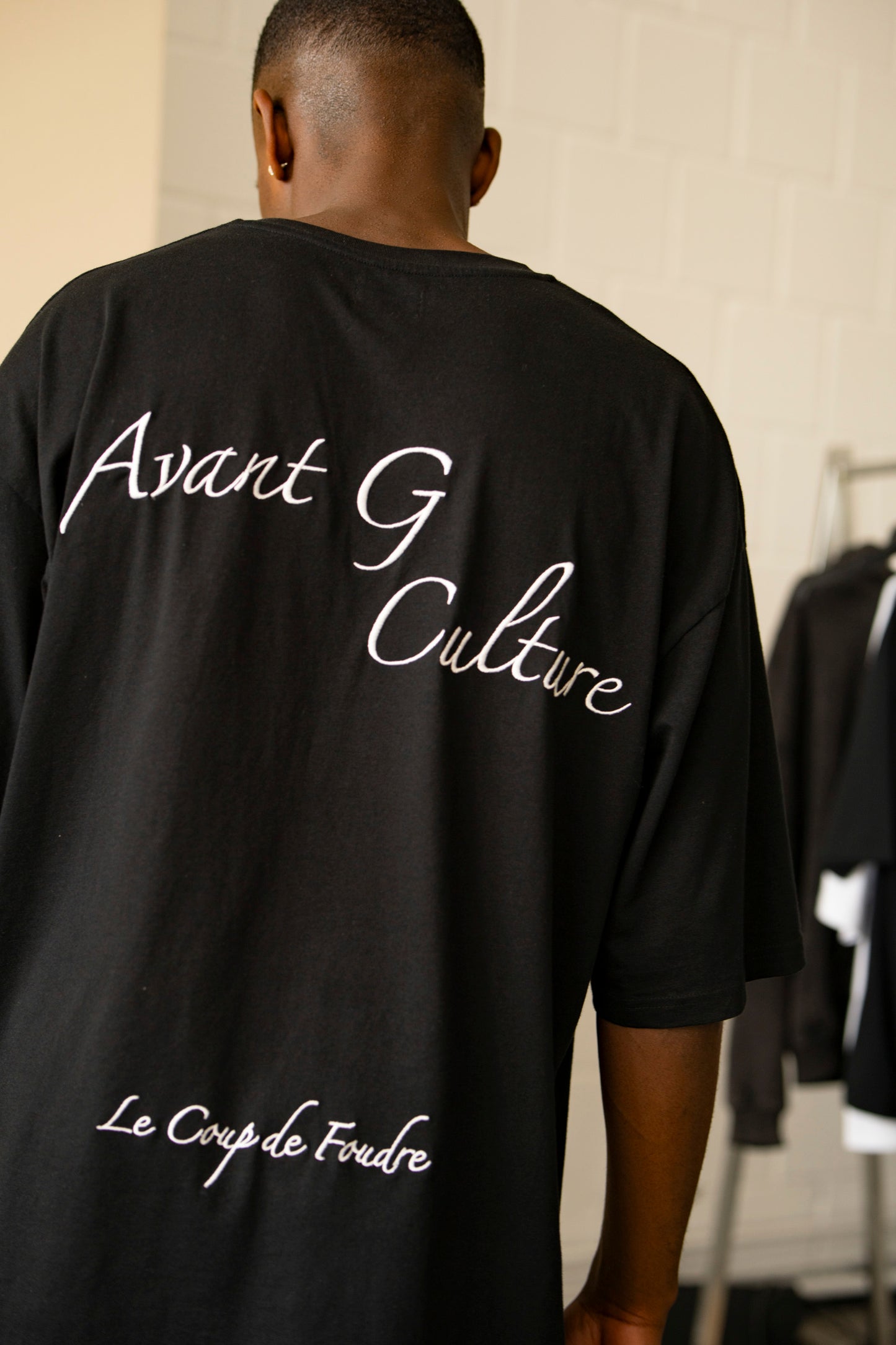 AGC SIGNATURE TEE BLACK